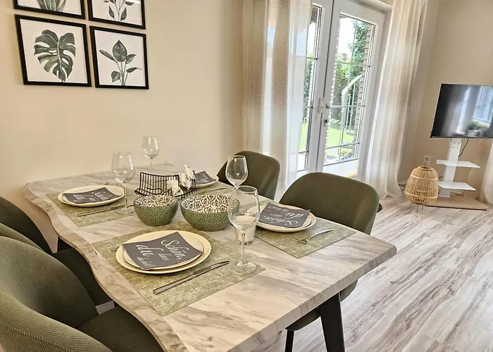 Sunshine - Mit 3 Schlafzimmern, Businesswohnung, Pendler, Monteurzimmer Und Familien Naehe * 萨尔茨吉特