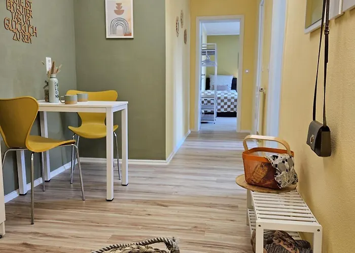 Sunshine - Mit 3 Schlafzimmern, Businesswohnung, Pendler, Monteurzimmer Und Familien Naehe 公寓